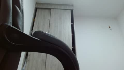 Snapshot of eroticoblack chatting on 4, 7, 2026 Eroticoblack online show from 4, 7, 2026
