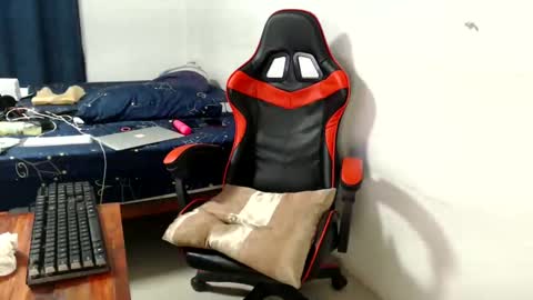 Tom Delaney online show from 27, 12, 2024