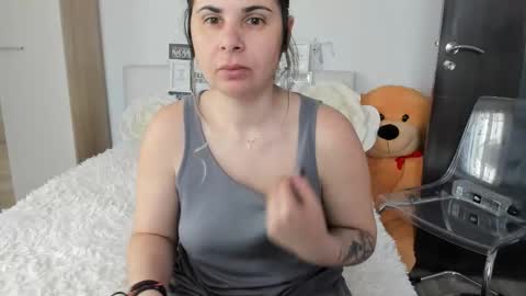 eroticsensualkitty4u online show from 3, 4, 2026