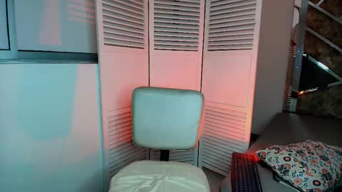 Snapshot of eryx_eriscor chatting on 14, 11, 2025 Eryx online show from 14, 11, 2025