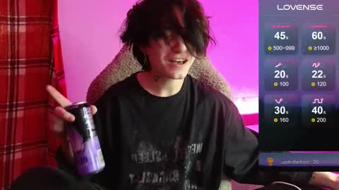 esajukyy online show from 5, 12, 2025