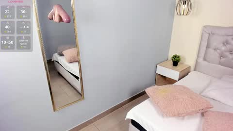 Snapshot of escarleth__ chatting on 19, 2, 2026 Escarlet online show from 19, 2, 2026