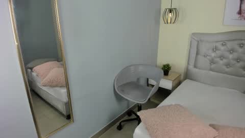 Escarlet online show from 9, 3, 2026