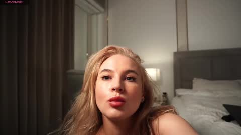 Snapshot of eseniyalove chatting on 28, 2, 2025 Eseniya online show from 28, 2, 2025