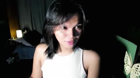 Snapshot of esilchan chatting on 25, 9, 2025 Chelliane online show from 25, 9, 2025