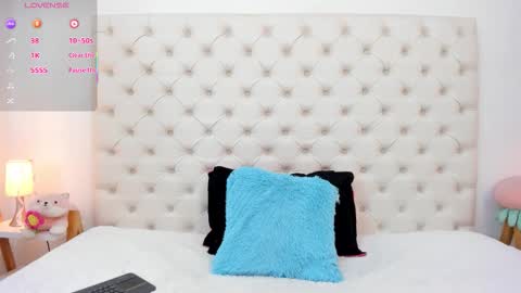 esmeralda  online show from 21, 11, 2025