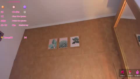 Esmeralda G online show from 7, 3, 2025