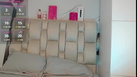 Snapshot of esmeralda_bk chatting on 3, 12, 2025 esmeralda_bk online show from 3, 12, 2025