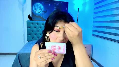 Snapshot of esmeraldachantre chatting on 11, 11, 2025 Esmeralda online show from 11, 11, 2025