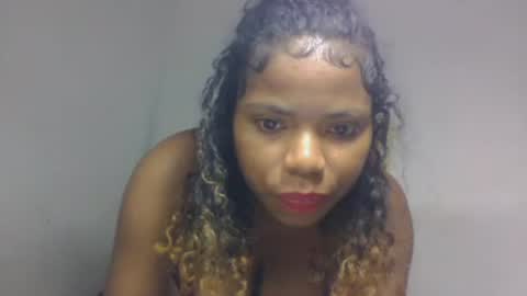 Snapshot of esmeraldae chatting on 5, 10, 2025 esmeraldae online show from 5, 10, 2025