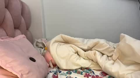 ESMERALDA online show from 5, 3, 2025