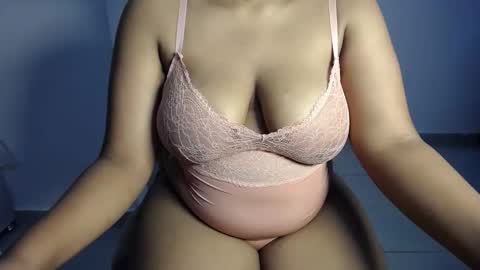 Esme online show from 16, 9, 2025