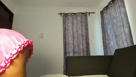 Esme online show from 10, 4, 2026