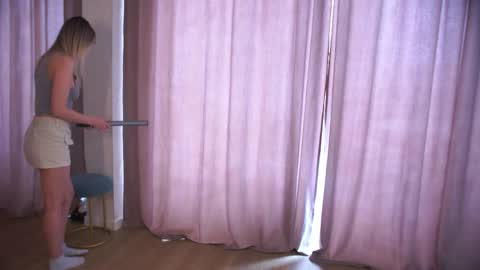 How was your Christmas online show from 11, 4, 2026