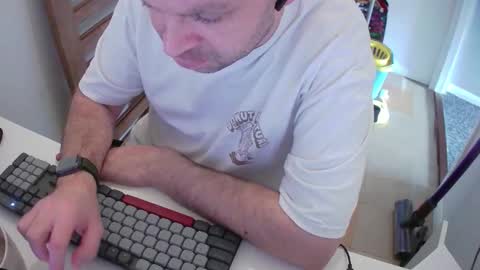 Snapshot of essex_wild chatting on 9, 11, 2025 Morph online show from 9, 11, 2025