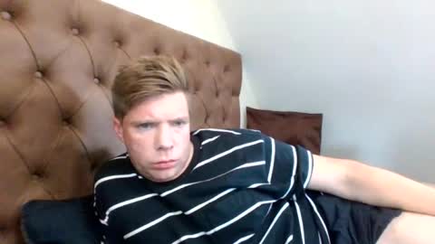 Snapshot of essexlad2022 chatting on 15, 6, 2026 essexlad2022 online show from 15, 6, 2026
