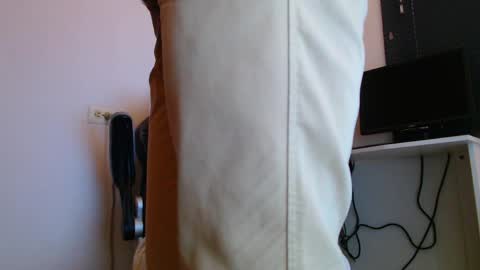 esteban online show from 6, 4, 2026