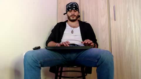 Snapshot of esteban_fer chatting on 29, 1, 2025 Esteban Fernandez online show from 29, 1, 2025