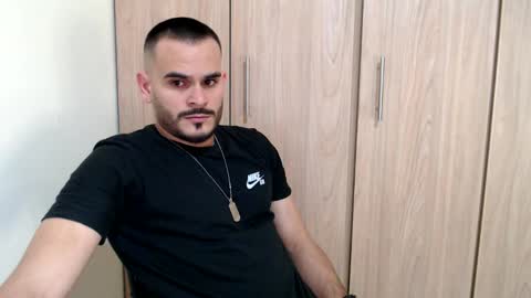 Snapshot of esteban_fer chatting on 6, 2, 2025 Esteban Fernandez online show from 6, 2, 2025