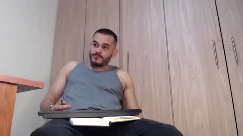 Snapshot of esteban_fer chatting on 15, 2, 2025 Esteban Fernandez online show from 15, 2, 2025