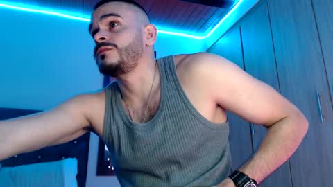 Snapshot of esteban_fer chatting on 11, 3, 2025 Esteban Fernandez online show from 11, 3, 2025