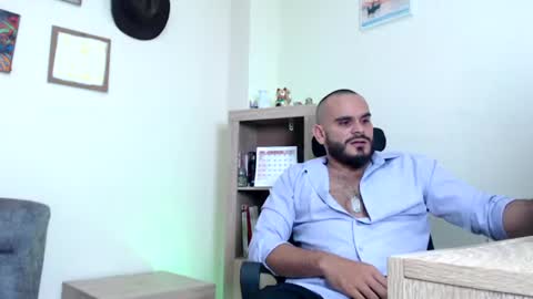 Snapshot of esteban_fer chatting on 12, 6, 2026 Esteban Fernandez online show from 12, 6, 2026