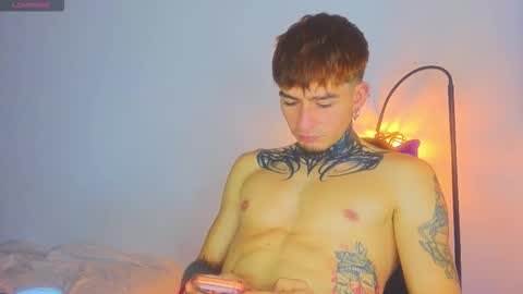 Esteban independent model online show from 17, 12, 2025