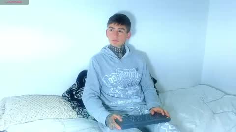 Snapshot of estebanchar_ chatting on 1, 6, 2026 Esteban independent model online show from 1, 6, 2026