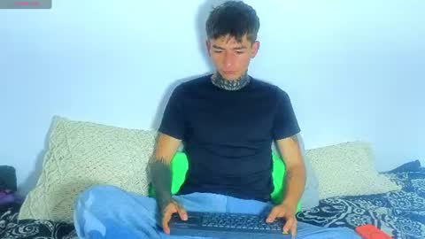 Snapshot of estebanchar_ chatting on 30, 6, 2026 Esteban independent model online show from 30, 6, 2026