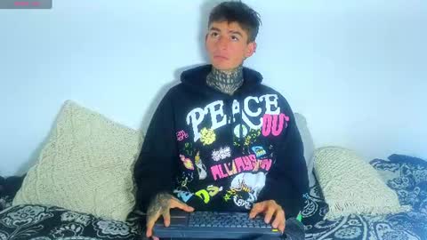Snapshot of estebanchar_ chatting on 1, 7, 2026 Esteban independent model online show from 1, 7, 2026