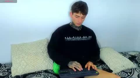 Snapshot of estebanchar_ chatting on 16, 7, 2026 Esteban independent model online show from 16, 7, 2026