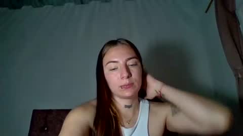 Snapshot of estefa1 chatting on 23, 6, 2026 estefa1 online show from 23, 6, 2026