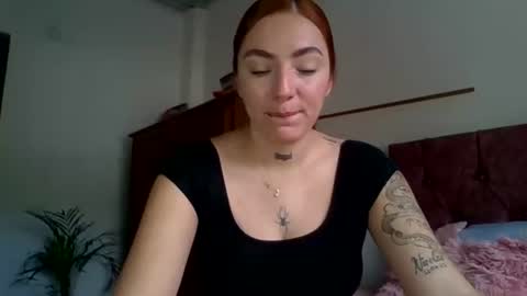 Snapshot of estefa1 chatting on 4, 7, 2026 estefa1 online show from 4, 7, 2026