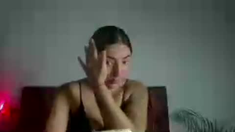 Snapshot of estefa1 chatting on 23, 7, 2026 estefa1 online show from 23, 7, 2026