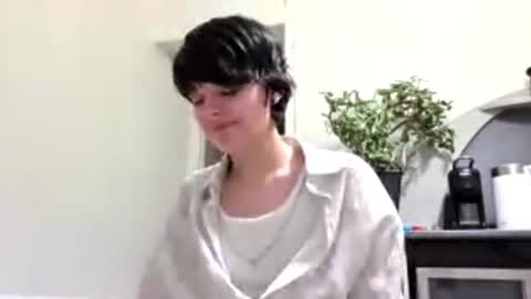 Snapshot of estefanaspomer chatting on 28, 7, 2026 Lucy online show from 28, 7, 2026