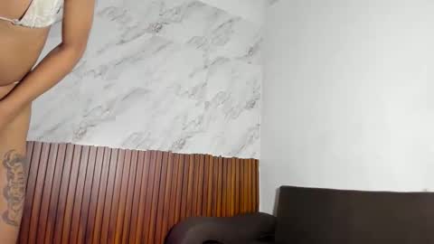 Snapshot of estefani_robles chatting on 29, 5, 2026 estefani robles online show from 29, 5, 2026