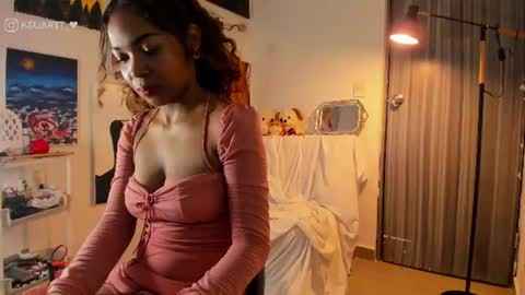 Snapshot of estefy_arroyo1 chatting on 24, 7, 2026 estefy_arroyo1 online show from 24, 7, 2026