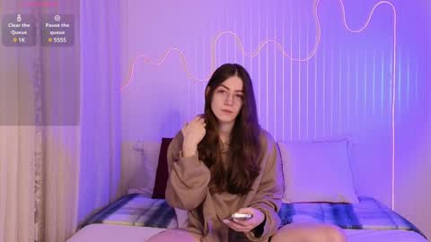 Ester online show from 19, 1, 2025