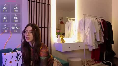 Ester online show from 7, 3, 2025