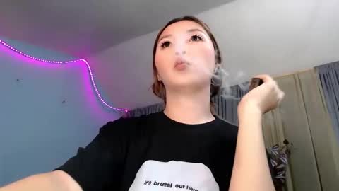 Snapshot of estherlust chatting on 5, 10, 2025 IRIS online show from 5, 10, 2025