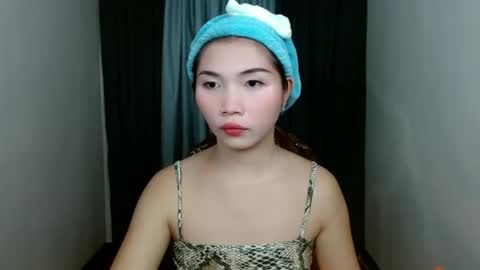 Snapshot of estherlust chatting on 23, 4, 2026 IRIS online show from 23, 4, 2026