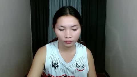 Snapshot of estherlust chatting on 24, 4, 2026 IRIS online show from 24, 4, 2026