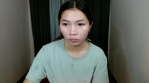 Snapshot of estherlust chatting on 27, 4, 2026 IRIS online show from 27, 4, 2026
