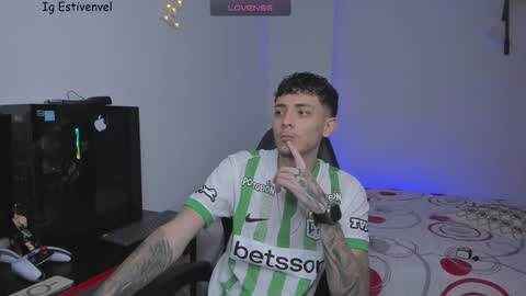 estivenvel online show from 10, 3, 2026