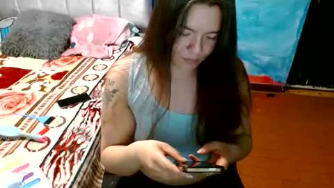 Snapshot of estrella1024 chatting on 5, 4, 2026 estrella1024 online show from 5, 4, 2026