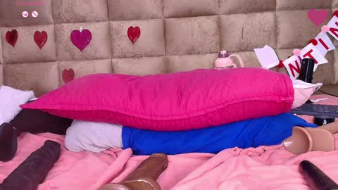 Snapshot of estrella_hanks_ chatting on 7, 2, 2025 Estrella online show from 7, 2, 2025