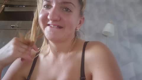 estrellawalters online show from 12, 9, 2025