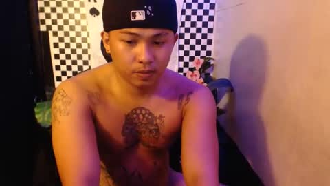 Snapshot of esward_tynn chatting on 13, 11, 2025 im esward tynn online show from 13, 11, 2025