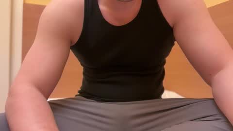 Snapshot of etat_on chatting on 14, 12, 2025 Tom online show from 14, 12, 2025