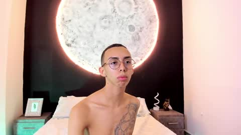 ethaancox online show from 5, 3, 2025